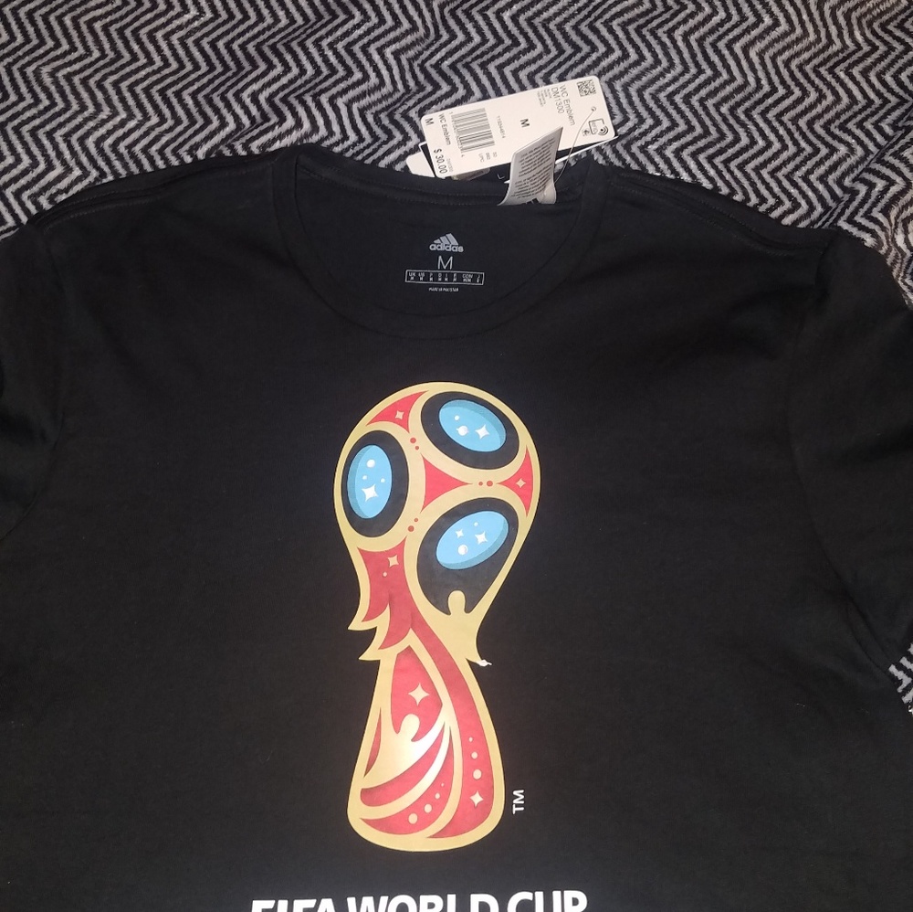 Mens Adidas 2018 FIFA (Russia) T-Shirt - Picture 1 of 1